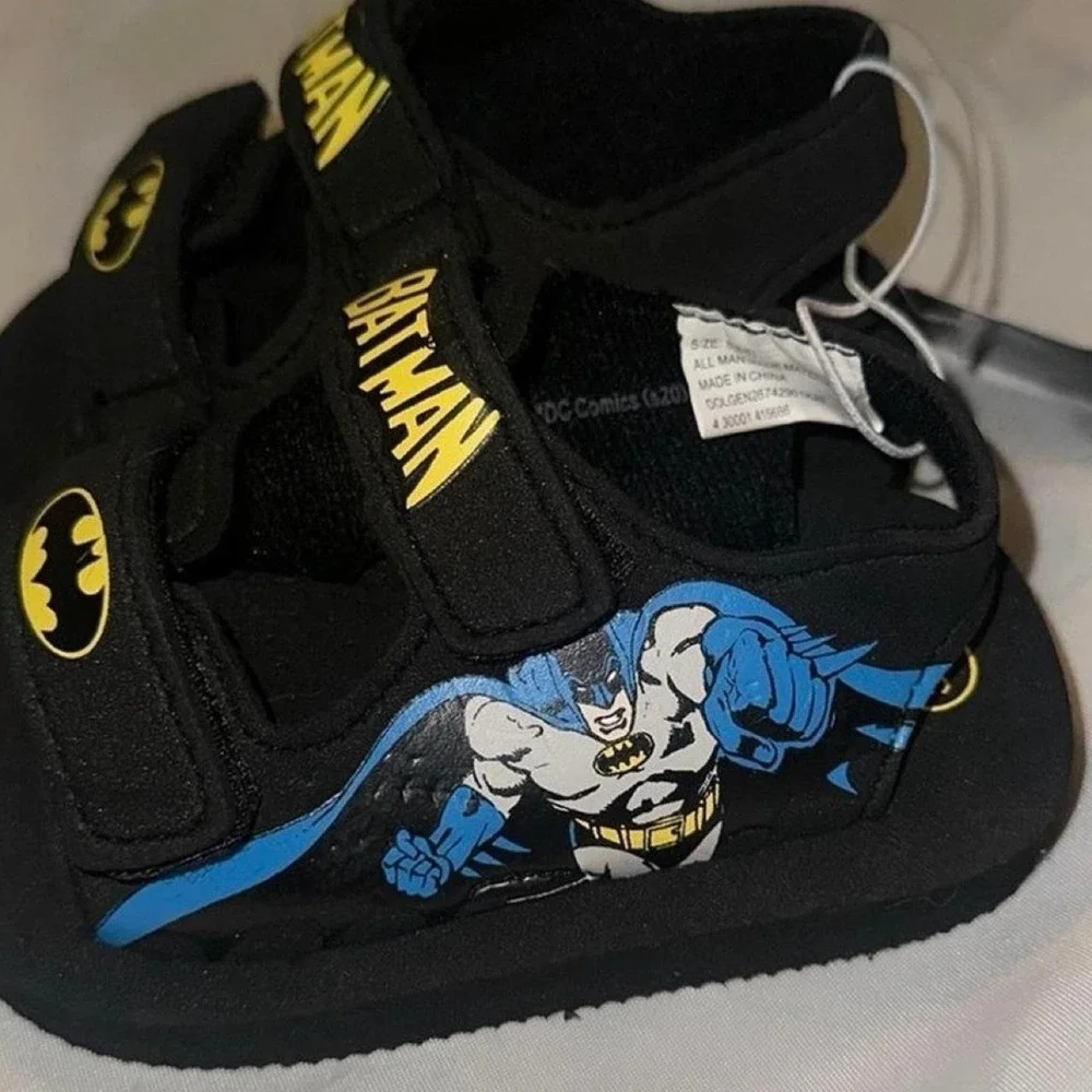 Batman Toddler Boys Black Sandals DC‎ Comics Superhero Size 5/6 Hook Loop Straps